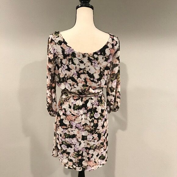Long sleeve floral dress with belt cottage core style - Picture 7 of 10